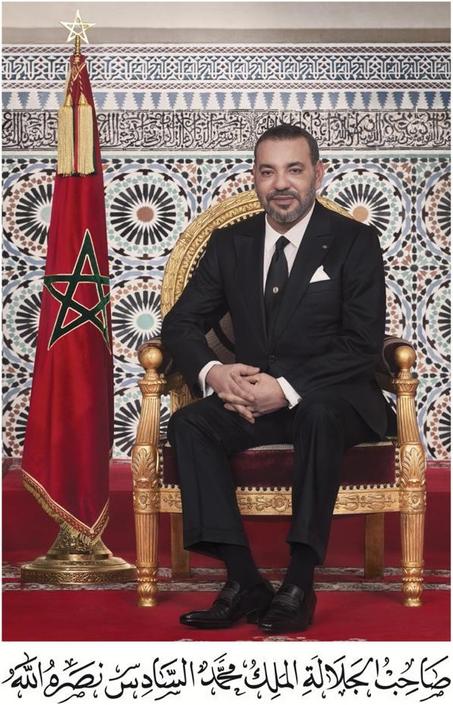 4OsbSgUN78bWHNVhXo8CYuW3YNRHXSyTDaub7KOT_md.jpeg Portrait Officiel de Sa Majesté 90x70 cm Avec Cadre – Image 1